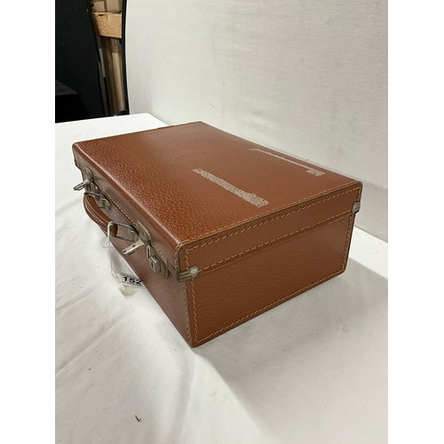 152 - VINTAGE SMALL  SUITCASE  16