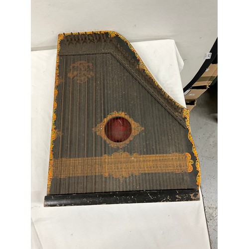 168 - ANTIQUE ZITHER A/F    H22