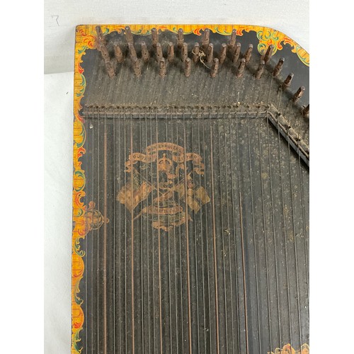 168 - ANTIQUE ZITHER A/F    H22