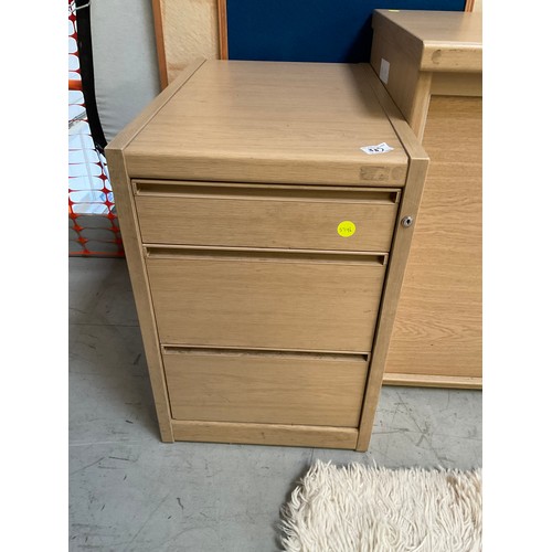 399 - MODERN THREE DRAWER FILING CABINET W37