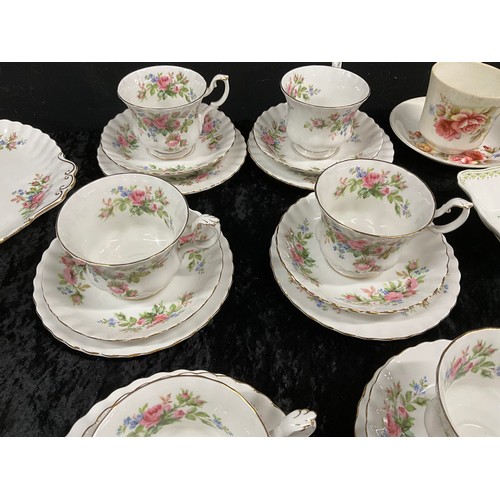 200 - QUANTITY OF VARIOUS CHINA TO INCLUDE WEDGWOOD HATHAWAY ROSE PARAGON BONE CHINA CROWN STAFFORDSHIRE C... 