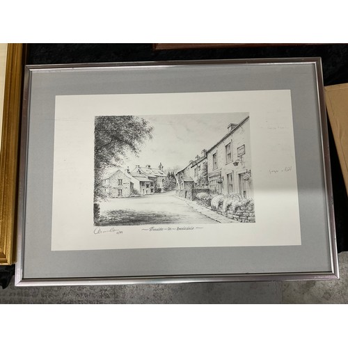 209 - SEVEN ASSORTED PRINTS IN WOODEN FRAMES OF VARIOUS SCENES TO INCLUDE WOODLANDS FLOWERS ETCHING SIGNED... 