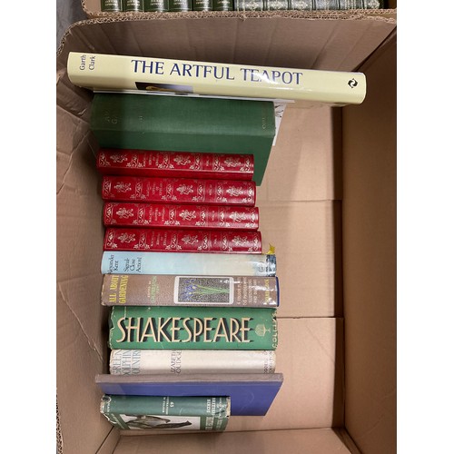 214 - LARGE QUANTITY OF HARDBACK BOUND CHARLES DICKENS BOOKS AND ASSORTED REFERENCE