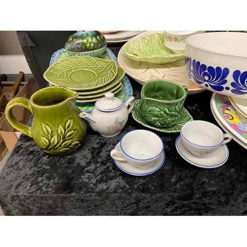 216 - TWO BOXES OF ASSORTED KITCHENWARE TO INCLUDE TEAPOTS MUGS CUPS DISHES PLATES JARS ETC