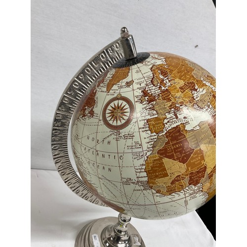 222 - MODERN WORLD DESK GLOBE  H18