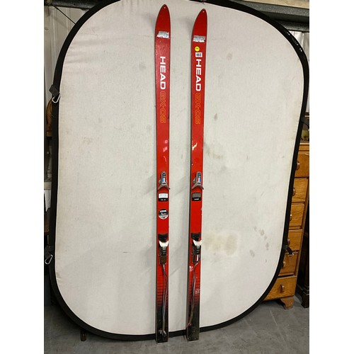 483 - PAIR OF VINTAGE  HEAD GK-CS SKIS