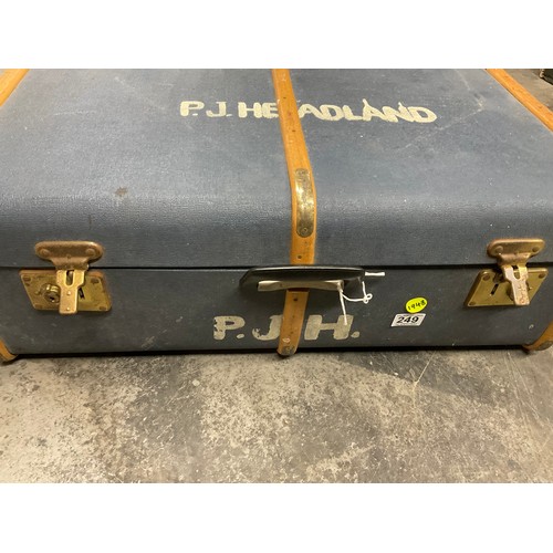 249 - VINTAGE TRAVEL TRUNK WITH WOODEN BANDING AND BRASS FITTINGS L29