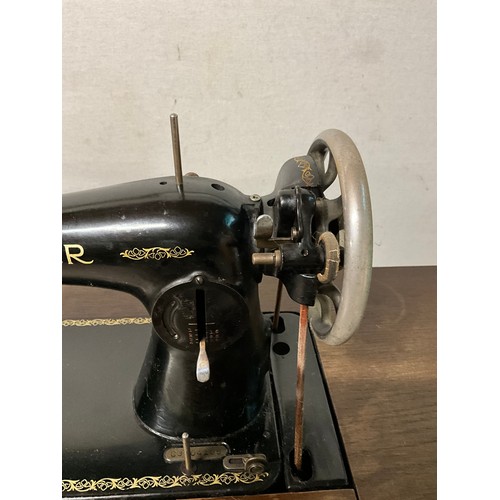 484 - VINTAGE SINGER SEWING MACHINE TABLE W34