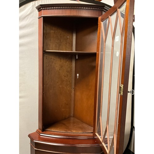 496 - MODERN ASTRIGAL GLAZED MAHOGANY CORNER CUPBOARD H70