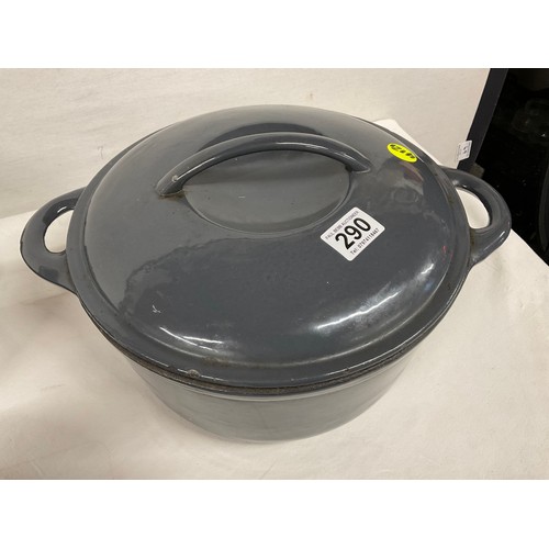 290 - CAST IRON GREY LIDDED CASSEROLE DISH BLUE LE CREUSET CAST IRON LIDDED CASSEROLE DISH A/F BLACK CAST ... 