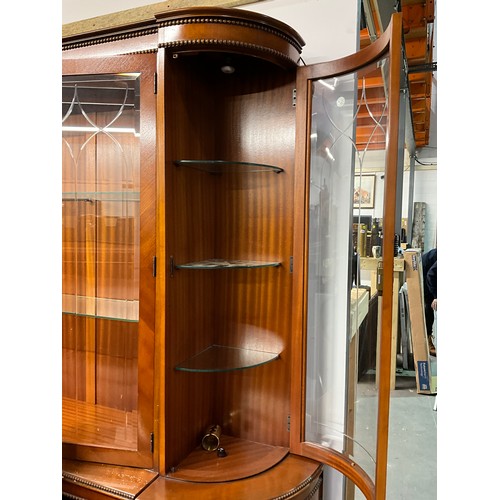 515 - MODERN WALNUT GLAZED LOUNGE DISPLAY UNIT AND 2 MATCHING CORNER CABINETS
H76