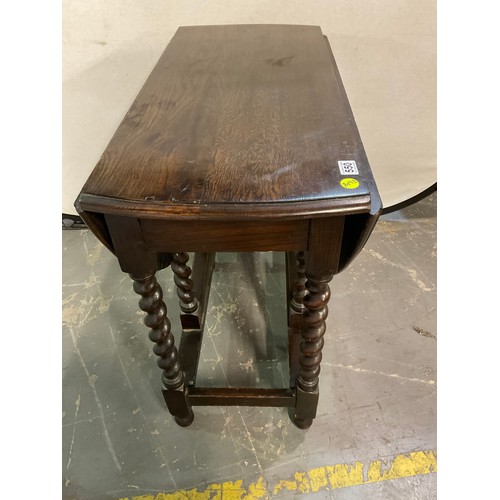 550 - OAK BARLEY TWIST GATELEG TABLE W35