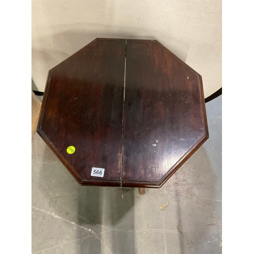 566 - SMALL EDWARDIAN MAHOGANY WINDOW TABLE WITH OCTAGONAL TOP 22