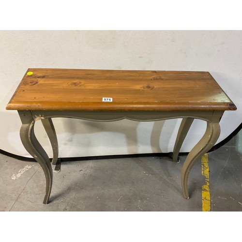 575 - MODERN PINE CONSOLE TABLE WITH PAINTED BASE A/F W35