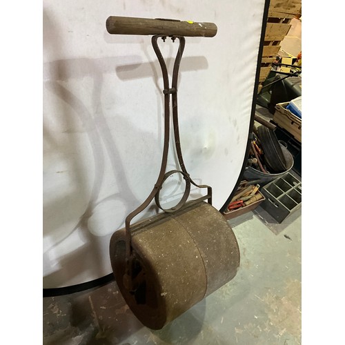 329 - VICTORIAN METAL GARDEN ROLLER WITH WOODEN HANDLE