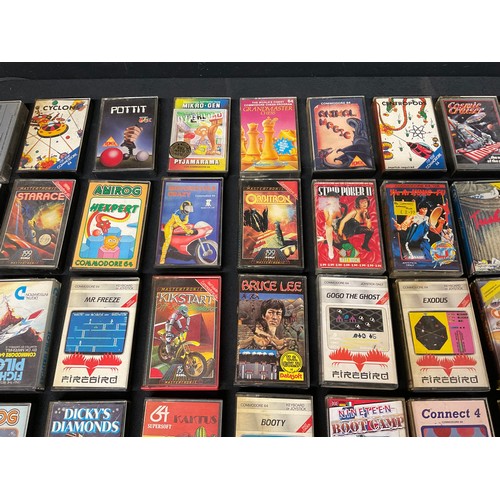 257 - COMMODORE BOXED 64 MICRO COMPUTER ONE B AND UNB0XED COMMODORE DATASSETTE LARGE SELECTION OF GAMES