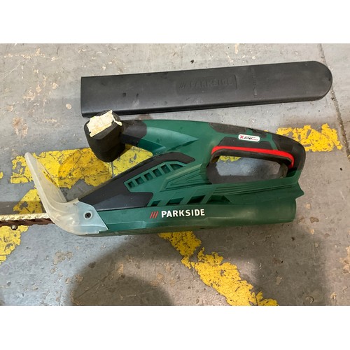 368 - PARKS CORDLESS HEDGE TRIMMER NO BATTERY OR CHARGER