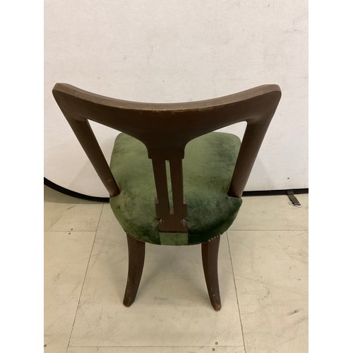 413 - GREEN UPHOLSTERED VICTORIAN CHAIR WITH CARVED BACK