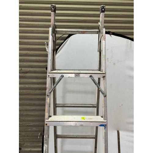 365 - FIVE RUNG  ALIMINIUM DUAL STEP LADDER /EXTENDING LADDER A/F AND CROW BAR