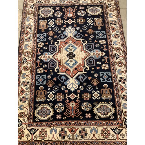 423 - BLUE PATTERNED RUG 68