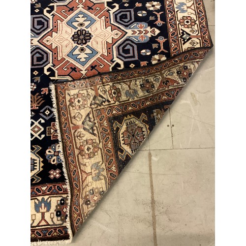 423 - BLUE PATTERNED RUG 68