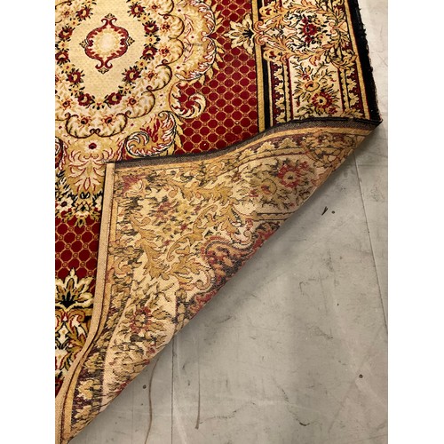 425 - LARGE PATTERNED RUG A/F 115