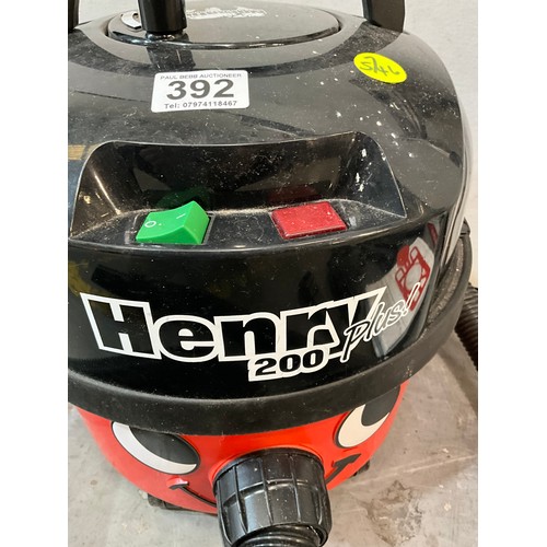 392 - HENRY HOOVER WITH ATTATCHMENTS AND SPARE BAGS