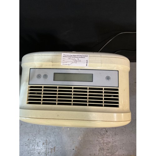 394 - PORTABLE AIR CONDITIONING UNIT AND OIL FILLED RADIATOR