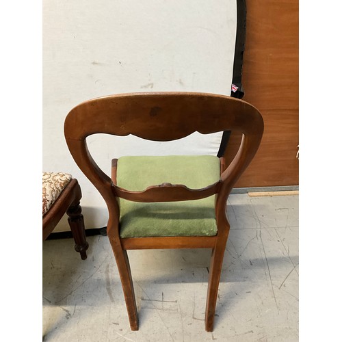 462 - THREE WOODEN CHAIRS WITH UPHOLSTERED SEATS