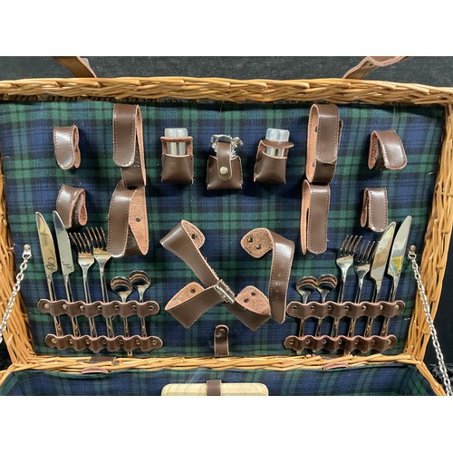 5 - WICKER PICNIC HAMPER BASKET AND CONTENTS TO INCLUDE GLASSES AND PLATES