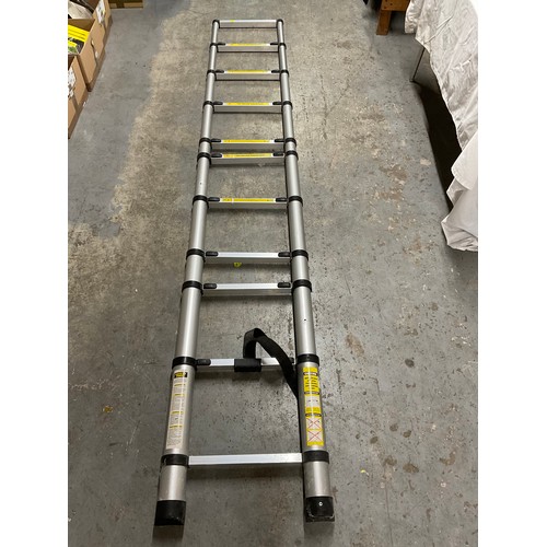 30 - 10 RUNG COLLAPSABLE ALUMINIUM LADDER