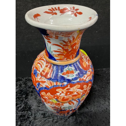 80 - VICTORIAN IMARI VASE H15