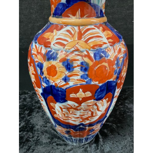 80 - VICTORIAN IMARI VASE H15