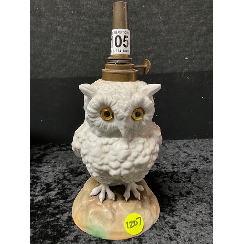 105 - ANTIQUE OIL LAMP BASE IN FORM OF OWL WITH GLASS EYES H11