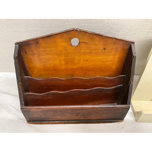 136 - COLLECTION OF TREEN DESK STANDS ALONG WITH PHOTOGRAPH FRAMES