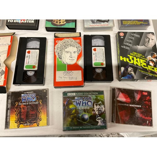 178 - TRAY OF DOCTOR WHO VHS VIDEOS AND DVDS