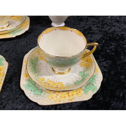 194 - GRAFTON CHINA ART DECO TEA AND SANDWICH SET 21 PIECES