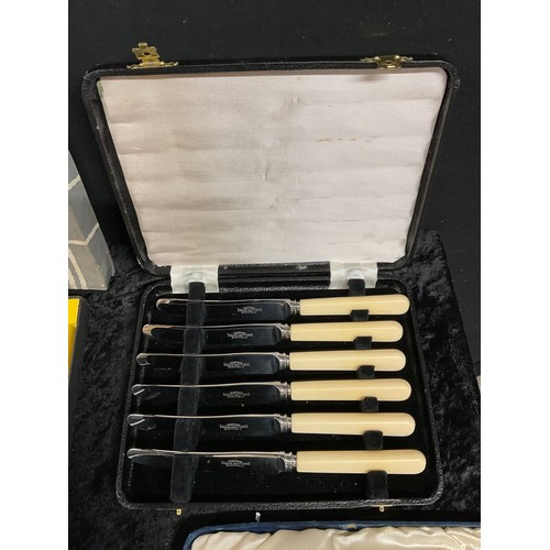 196 - BOX OF CUTLERY TO INCLUDE VINTAGE CASED SETS ETC