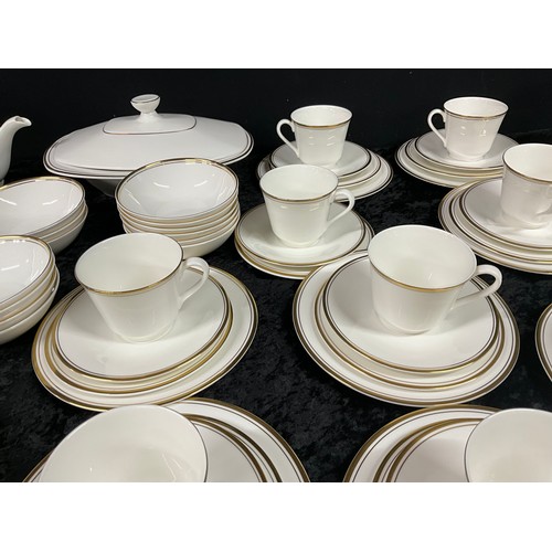 202 - TWO BOXES OF CHINA TO INCLUDE ROYAL DOULTON,BONE CHINA,GOLD CONCORD,DINNER AND TEA SERVICE TO INCLUD... 