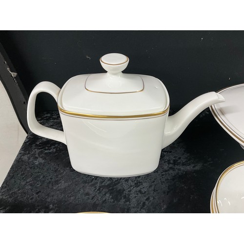 202 - TWO BOXES OF CHINA TO INCLUDE ROYAL DOULTON,BONE CHINA,GOLD CONCORD,DINNER AND TEA SERVICE TO INCLUD... 