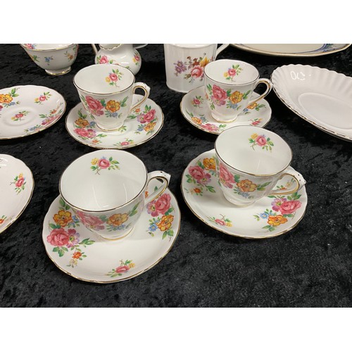 208 - BOX OF CHINA TO INCLUDE NEW CHELSEA STAFFS PART TEA SET,ROYAL ALBERT SWEET DISH,ROYAL DOULTON SERVIN... 