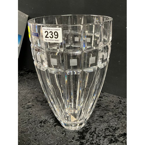 239 - WATERFORD MARQUIS CRYSTAL VASE H12