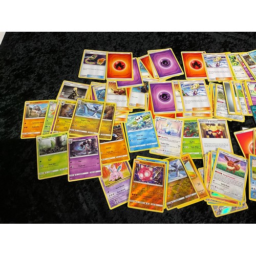 81 - QUANTITY OF POKÉMON CARDS TO INCLUDE TRADING CARD GAMES ETC