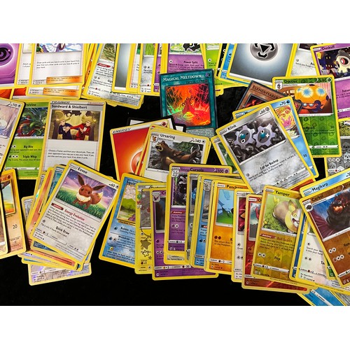 81 - QUANTITY OF POKÉMON CARDS TO INCLUDE TRADING CARD GAMES ETC