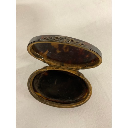 106A - TWO ANTIQUE TORTOISE SHELL SNUFF BOXES A/F