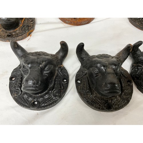 289 - QUANTITY OF CAST IRON BULL PLAQUES