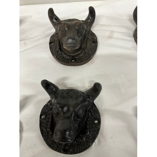 289 - QUANTITY OF CAST IRON BULL PLAQUES