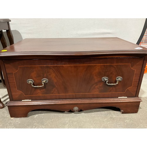 298 - MODERN MAHOGANY TV STAND W31