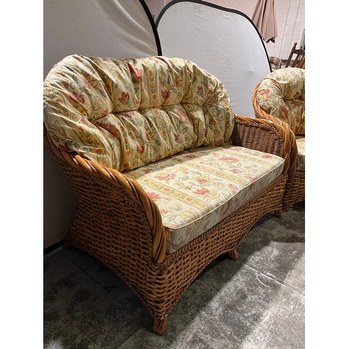 301 - MODERN UPHOLSTERED CONSERVATORY THREE PIECE SUITE