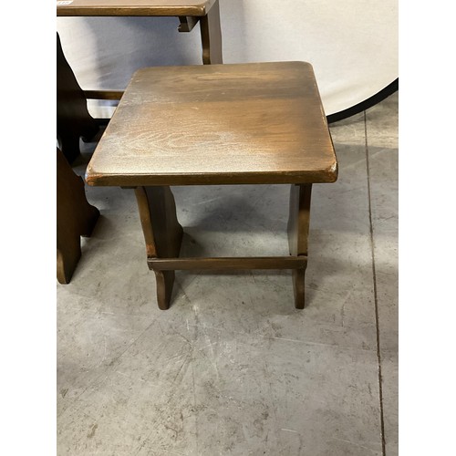 448 - VINTAGE SOLID DARK OAK NEST OF THREE TABLES H19